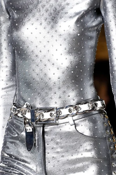 Look 65